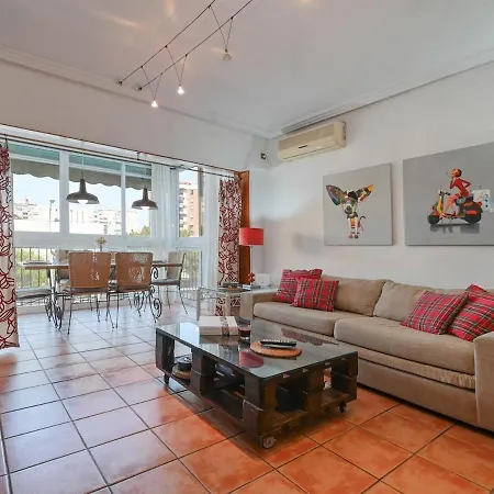 Bright & Spacious In