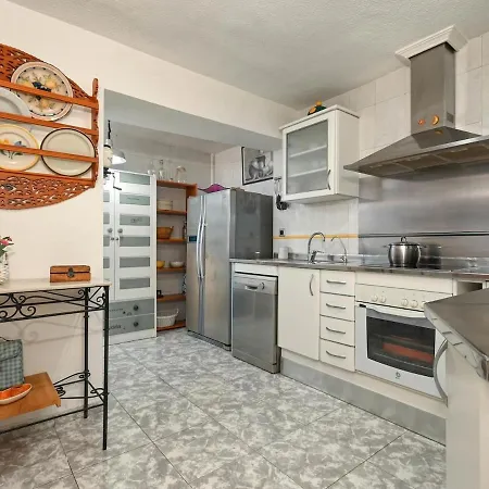 Bright & Spacious In *